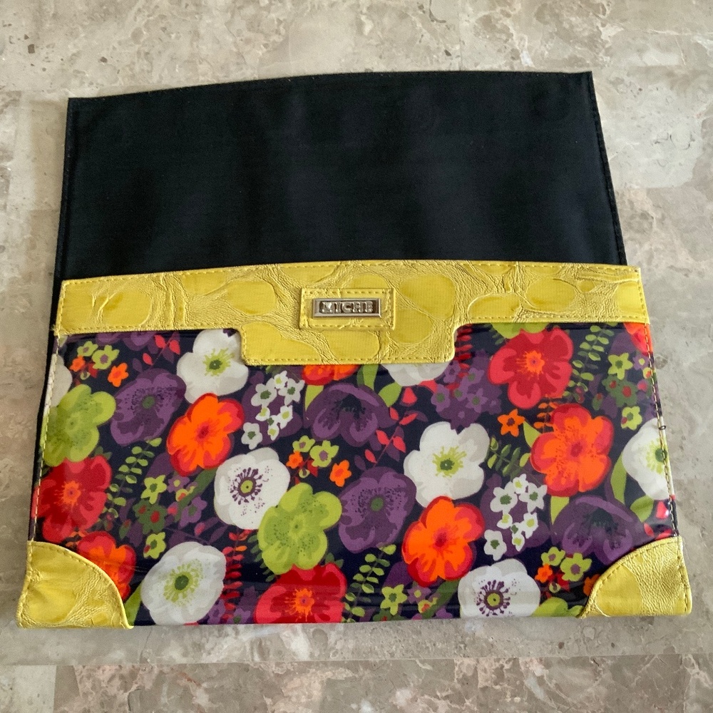 NWOT MICHE floral cover for a classic  MICHE purse